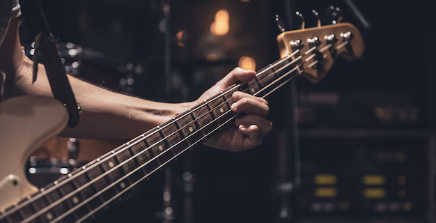 Fender против Ibanez: Какое семейство бас-гитар подойдет для вашего стиля?
